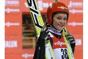 Skispringen: Olympiasiegerin Vogt Fünfte in Oberstdorf