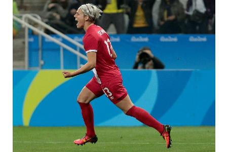Frauenfußball: Schmidt fällt mindestens vier Wochen aus Frauenfußball: Schmidt fällt mindestens vier Wochen aus