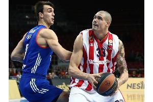 Wechsel perfekt: Basketball-Nationalspieler Zirbes unterschreibt beim FC Bayern