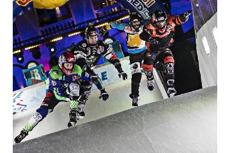 Crashed-Ice-WM: Naasz und Legere siegen beim Saisonauftakt in Marseille