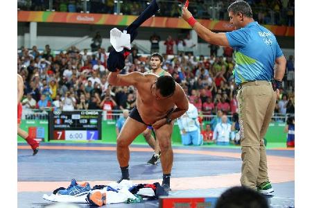 Nach Protesten bei Olympia: Computer lost im Ringen künftig das Kampfgericht aus Nach Protesten bei Olympia: Computer lost im Ringen künftig das Kampfgericht aus