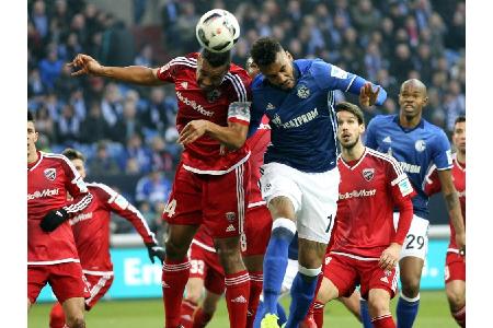 Neuzugang Burgstaller schießt Schalke zum Last-Minute-Sieg Neuzugang Burgstaller schießt Schalke zum Last-Minute-Sieg