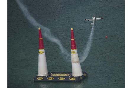 Red Bull Air Race: Weltmeister Dolderer nur Vierter in Abu Dhabi