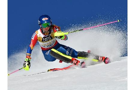 Ski-WM: Shiffrin muss um Slalom-Gold kämpfen Ski-WM: Shiffrin muss um Slalom-Gold kämpfen