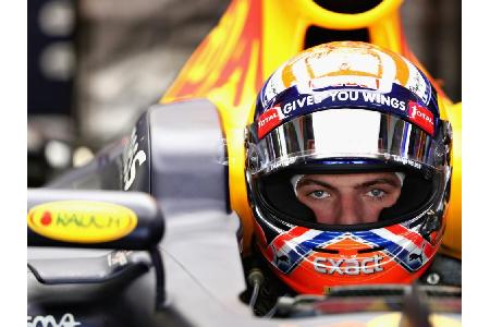Red Bull präsentiert den RB13: Heckfinne und Red Bull präsentiert den RB13: Heckfinne und