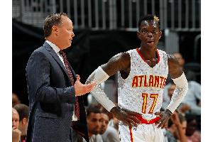 Zu spät im Bus: Schröder verliert Startplatz bei den Hawks