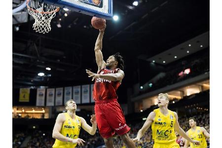 Bayern mit Kantersieg bei Berlin - Ulm und Bamberg siegen weiter Bayern mit Kantersieg bei Berlin - Ulm und Bamberg siegen weiter