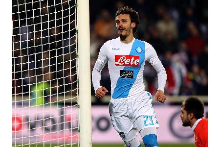 Obwohl auch Vereine aus der Bundesliga an Stürmer Manolo Gabbiadini interessiert waren, ging der Italiener vom SSC Neapel zu...