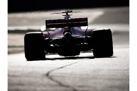 Auch von hinten gibt der neue Bolide von Sebastian Vettel und Kimi Räikkönen eine gute Figur ab.