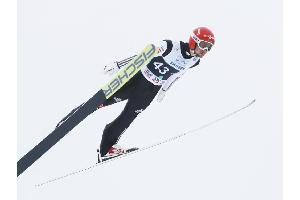Skispringen: Eisenbichler zur Halbzeit Dritter - Kraft führt