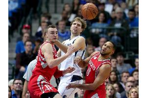 Nowitzki siegt mit Dallas, Schröder verliert beim Meister