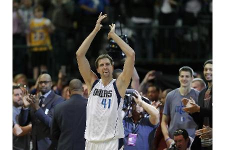 Meilenstein: Nowitzki durchbricht 30.000-Punkte-Grenze Meilenstein: Nowitzki durchbricht 30.000-Punkte-Grenze
