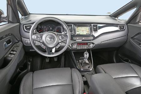 Kia Carens 1.7 CRDi, Cockpit