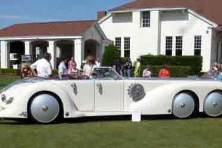 Nautilus Car Replica