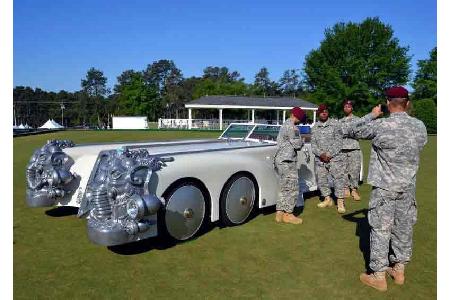 Nautilus Car Replica