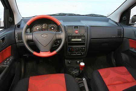 Getz-Interieur: etwas antiquiert, aber übersichtlich und ordentlich verarbeitet.