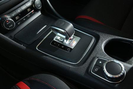 Mercedes CLA 45 AMG Shooting Brake, Schalthebel