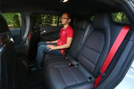 Mercedes CLA 45 AMG Shooting Brake, Fondsitze