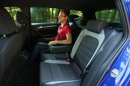 VW Golf Variant R, Fondsitze