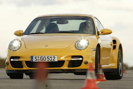 Im Supertest durchfuhr er die 180m lange Pylonengasse mit 71,5 km/h.