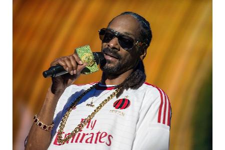 Snoop Dogg (45), der eine Klasse über ihr war, dürfte daran nicht ganz unschuldig gewesen sein. Der Rapper versorgte die Sch...