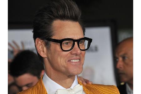 Komiker Jim Carrey (55) trägt seine dicke Hornbrille mit Stolz.