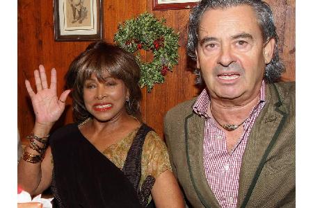 Seit 1985 ist Pop-Ikone Tina Turner mit dem deutschen Musikmanager Erwin Bach liiert. 2013 folgte schließlich die Hochzeit. ...