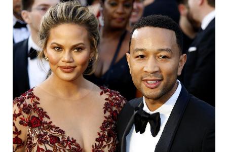 Chrissy Teigen hat einen norwegischen Vater und eine thailändische Mutter und ist dank ihres exotischen Aussehens ein gefrag...