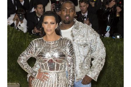 Sie versorgen die Klatschspalten fast täglich mit Schlagzeilen: Kim Kardashian und Kanye West. Der Reality-Star mit armenisc...