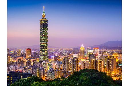 ...mit seinen 508 Metern ist das Taipei Financial Center das siebthöchste Gebäude der Welt. Wer Höhenangst hat, kann auch un...