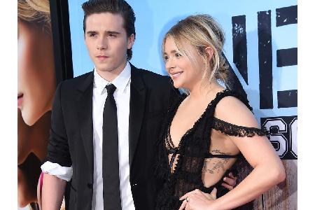 Sie scheinen ebenfalls nach einer Trennung nun wieder glücklich zu sein: Brooklyn Beckham (18), der älteste Sohn von Victori...
