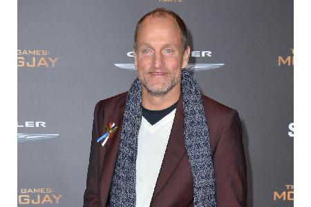 Woody Harrelson (56) litt als junger Mann unter Akne. Nach dem Hinweis, wenn er auf Milch verzichten würde, hätte er keine P...