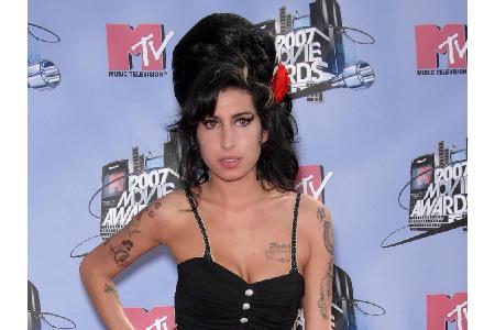 Nach ihrem Tod 2011 sprach Amy Winehouse' Bruder darüber, wie ihre Berühmtheit sie verändert habe. 