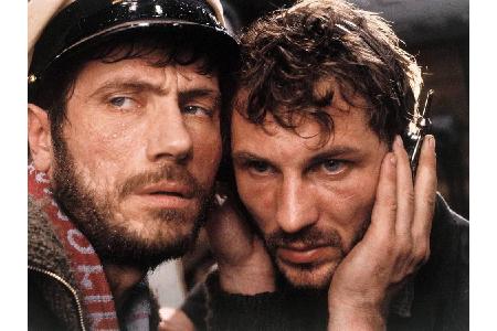 Heinz Hoenig (r.) gab im 1980er-Format den Funkmaat Hinrich.