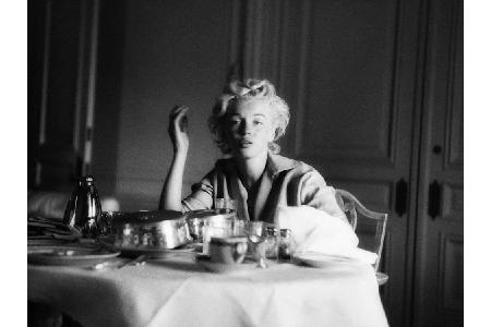 Darunter sollen auch ungesehene Fotografien der Monroe sein.