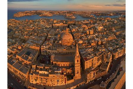 Die Einwohner von Malta haben die Qual der Wahl zwischen 168 Ländern und belegen damit Platz 9 in unserem Ranking der Reisef...