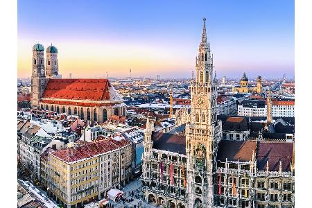 Und zwar nach München (Bayern). 13 Mal versteckte sich der Marienplatz zum Weihnachtsfest seit 1975 unter einer Schneedecke....
