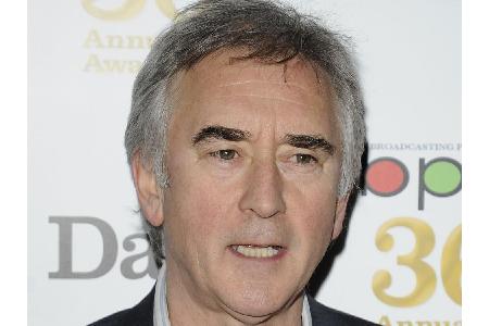 Familienbande innerhalb der Saga: Denis Lawson, der in den alten Teilen Luke Skywalkers Kumpel Wedge Antilles spielte, ist E...