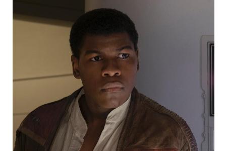 Eine zähe Partie: Als Finn (John Boyega) aus Versehen das Hologramm-Schachspiel auf dem Millennium-Falken aktiviert, zeigt e...