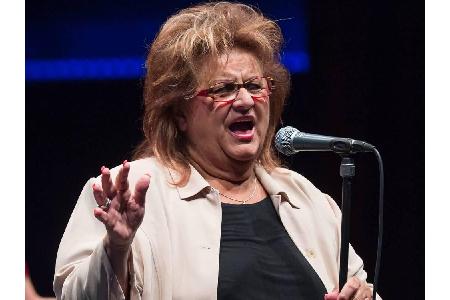 Unerwartet: Still und leise ist die deutsche Jazz-, Blues- und Rock-Sängerin Joy Fleming am 27. September aus dem Leben gesc...