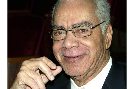 Am 17. November ist Earle Hyman mit 91 Jahren gestorben. Er wurde durch seine Rolle als Vater von Bill Cosby in der 
