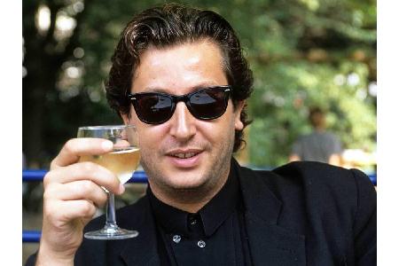 In den 1980er Jahren wurde Moderator Franco Campana als Hütchenspieler Salvatore mit dickem italienischem Akzent, Sonnenbril...
