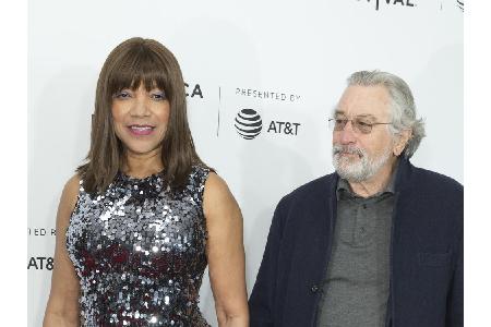 Damit befinden sich die beiden in prominenter Gesellschaft. Auch Oscar-Preisträger Robert De Niro (74) und seine Ehefrau Gra...