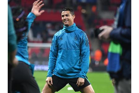 Cristiano Ronaldo (32) wurde in diesem Jahr Vater von Zwillingen. Über die genauen Umstände schweigt er sich aus. Genauso wi...