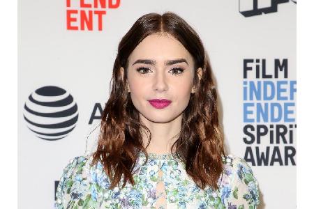 Lily Collins (28) ist als Schauspielerin und Model durch ihre dunklen Haare und dazu passenden buschigen Augenbrauen aufgefa...