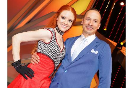 Wird Model Barbara Meier (31) auf dem Tanzparkett an der Seite von Sergiu Luca (35, aus Karlsruhe, u. a. Finalist Europameis...