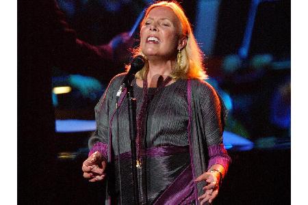 In den 1970ern und 1980ern zählte Joni Mitchell zu den großen Singer-Songwriterinnen. Bevor ihr der Durchbruch als Rockstar ...