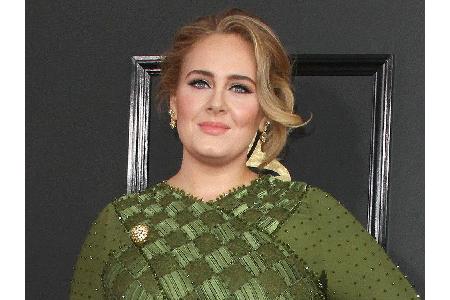 Ganze zehn Jahre gehört Adele nun schon zur Musik-Elite dieser Welt. Dennoch hat es die britische Sängerin und Oscar-Gewinne...