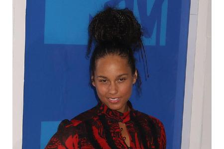 Bis zum Jahr 2010 gehörte Alicia Keys zu den fünf besten Künstlern des 21. Jahrhunderts. Dennoch konnte sie sich noch nicht ...