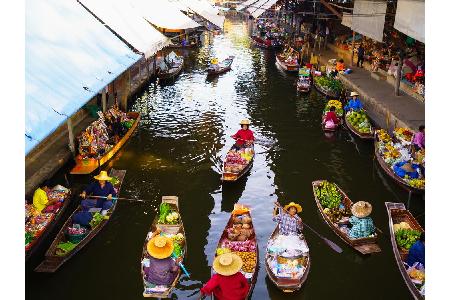 Schon mal auf dem Wasser geshoppt? In Thailand ist das auf den schwimmenden Märkten von Damnoen Saduak kein Problem. Grapefr...